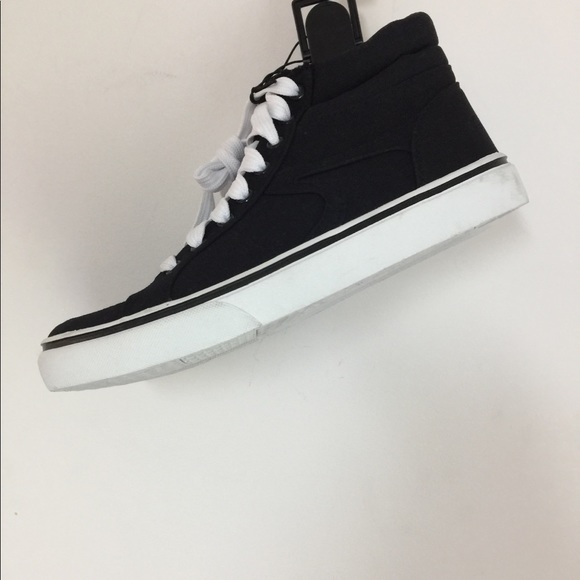 Time and Tru Women's Hightop Sneaker - Picture 2 of 7